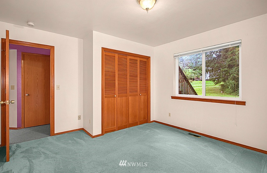 320 East Canyon View Road Belfair, WA 98528 - Photo 15 of 18