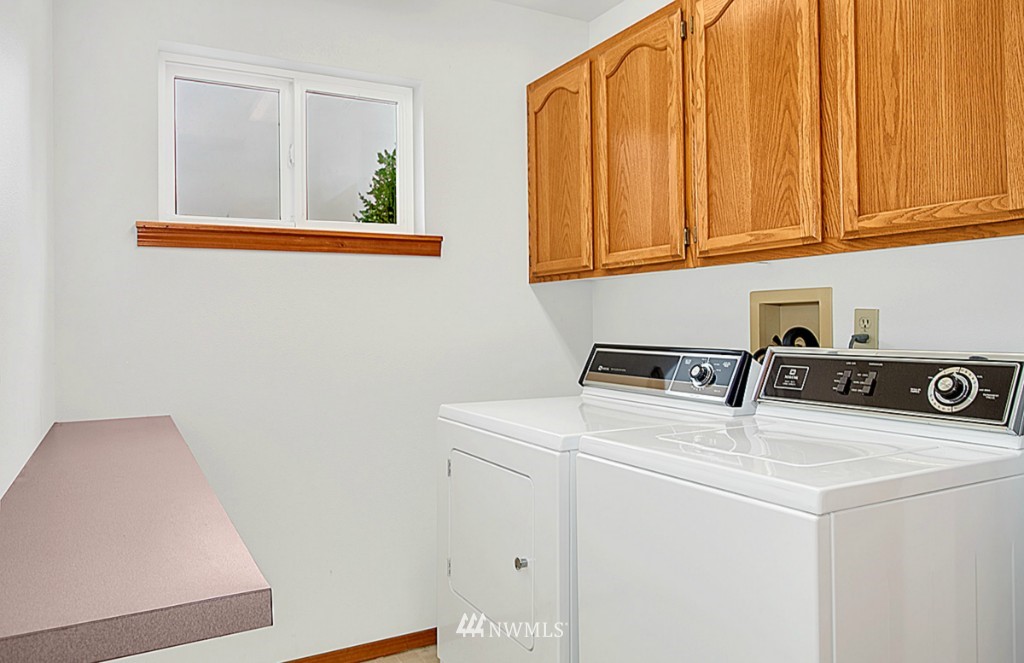 320 East Canyon View Road Belfair, WA 98528 - Photo 5 of 18