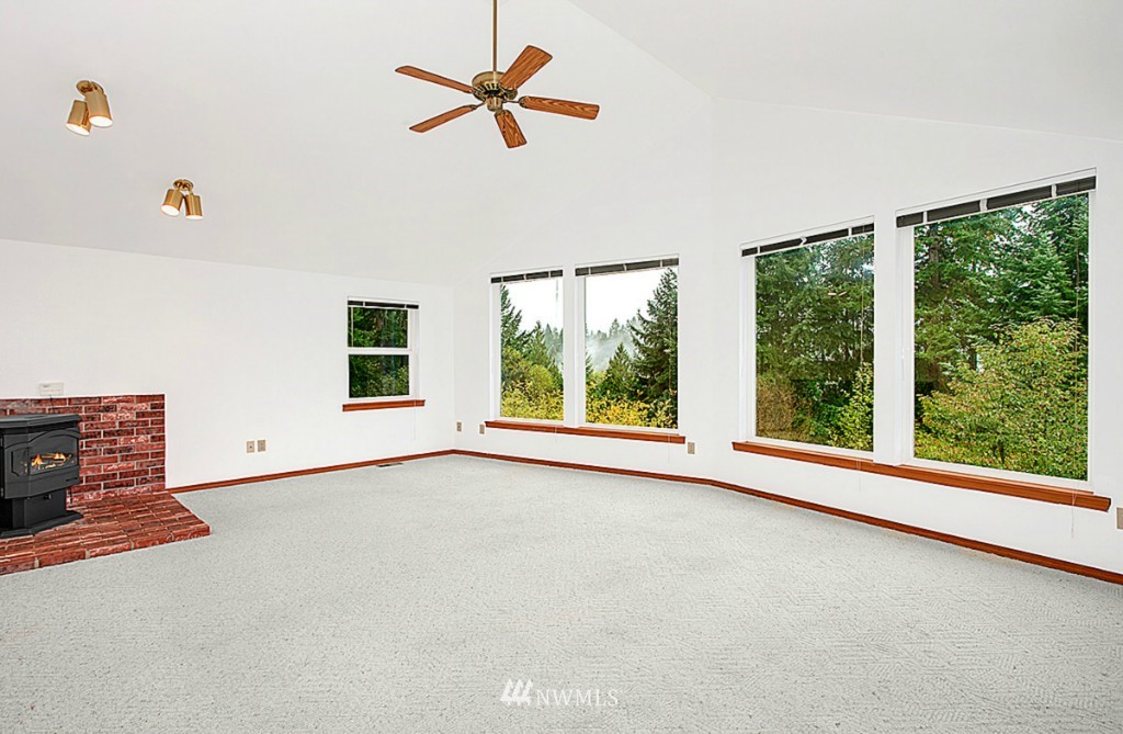 320 East Canyon View Road Belfair, WA 98528 - Photo 6 of 18