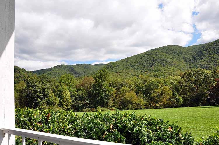 1480 Stone House Road Lewisburg, WV 24901 - Photo 16 of 23 Gallery Image 16