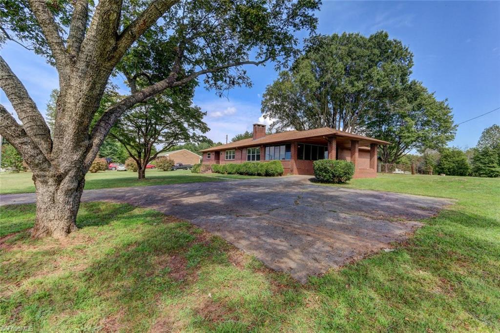 315 McCoy Road Reidsville, NC 27320 - Photo 4 of 21 Gallery Image 4