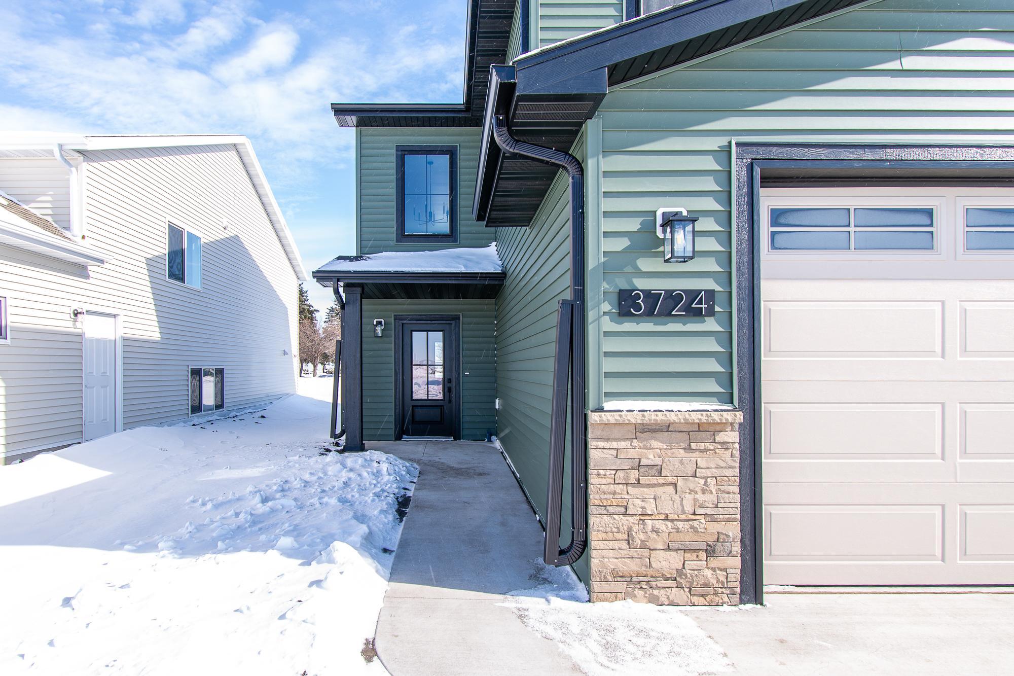 3724 27th Street South Moorhead, MN 56560 - Photo 2 of 38