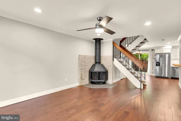 $2,690 | 12138 Captiva Court, Reston, VA 20191
