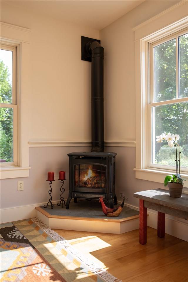 233 Clark Road Stowe, VT 05672 - Photo 10 of 39