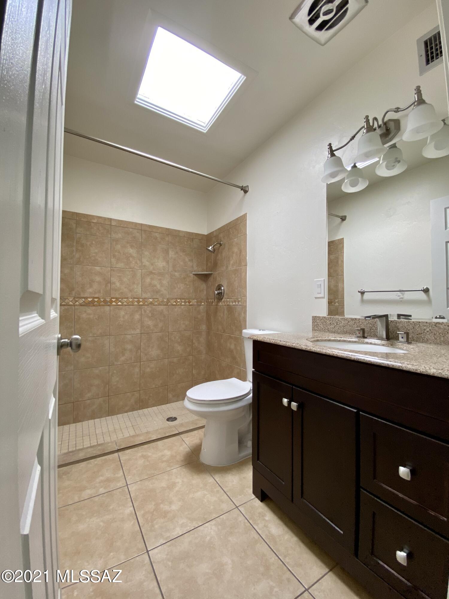 660 East River Road, Unit K Tucson, AZ 85704 - Photo 5 of 7
