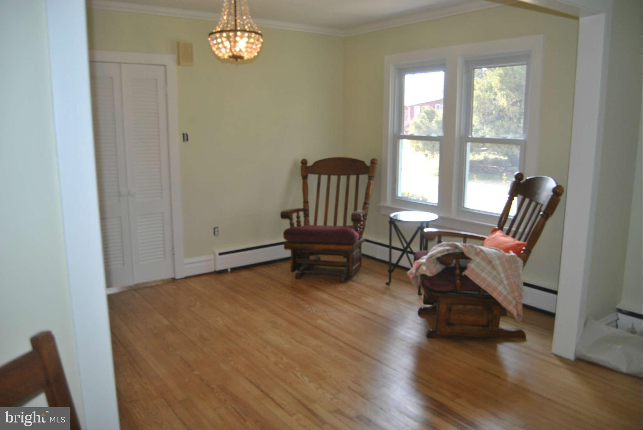 13590 Summit Avenue Blue Ridge Summit, PA 17214 - Photo 16 of 30 Dining Room