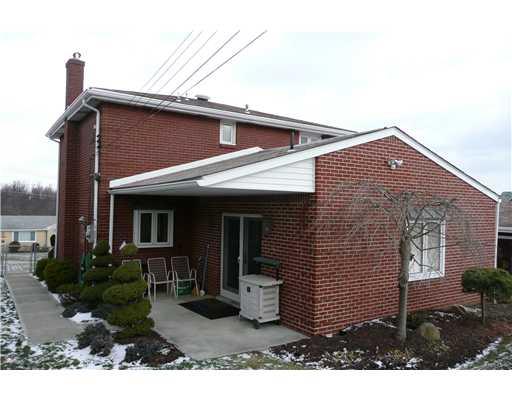 1730 Hollyrood Road Baldwin, PA 15227 - Photo 2 of 9 Exterior Back.
