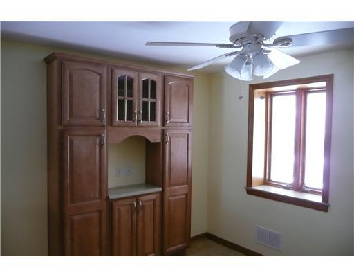 1730 Hollyrood Road Baldwin, PA 15227 - Photo 4 of 9 Dining Room.