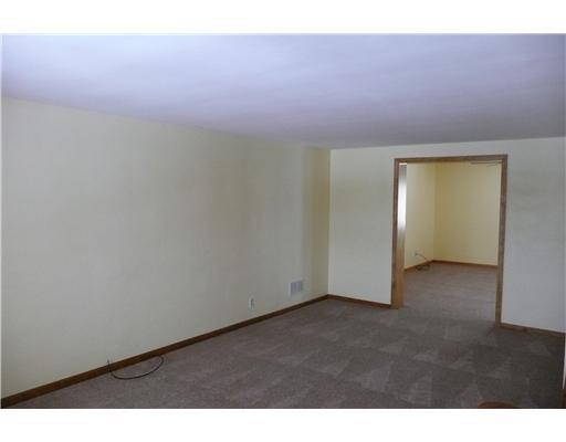 1730 Hollyrood Road Baldwin, PA 15227 - Photo 5 of 9 Living Room.