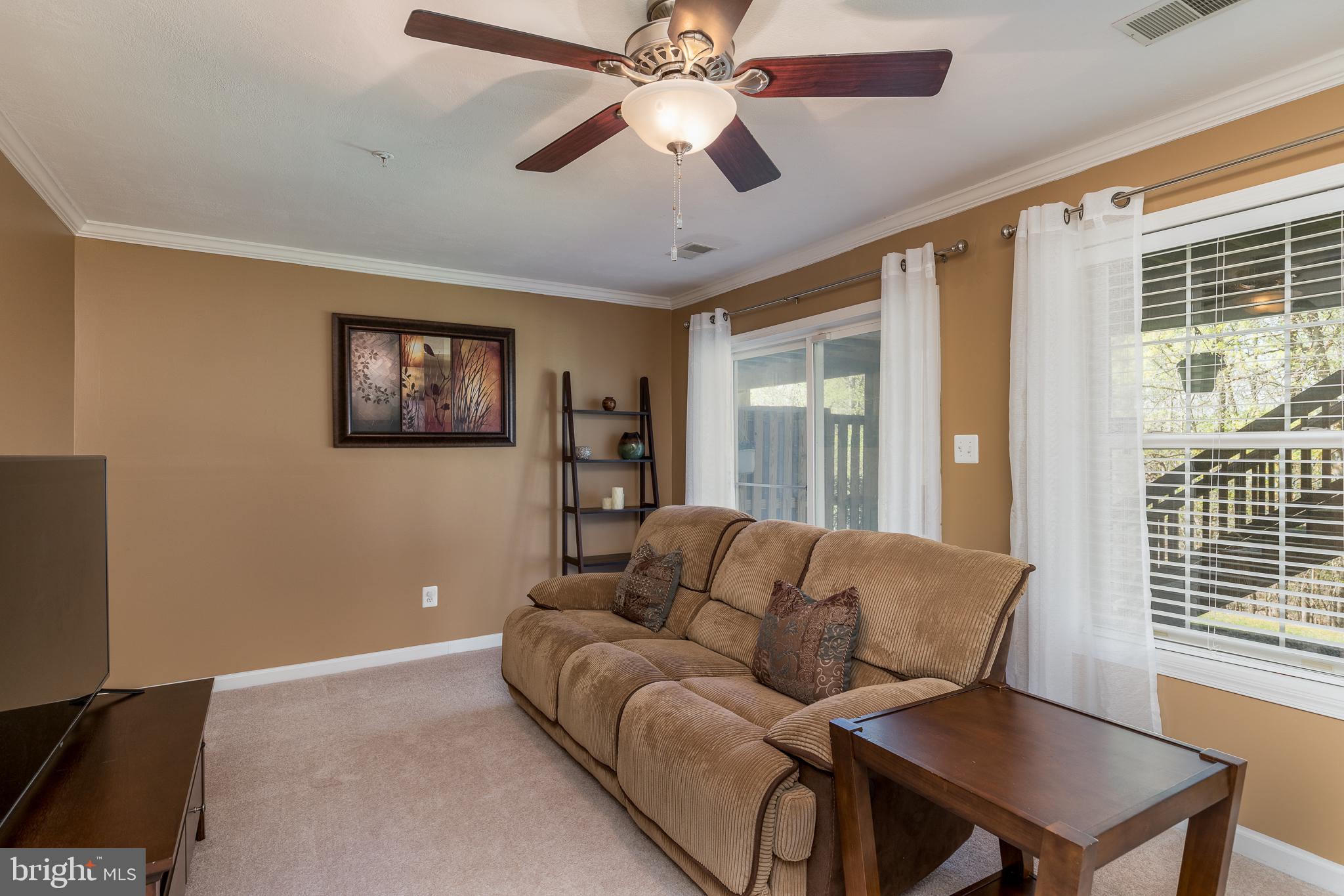 2716 Summers Ridge Drive Odenton, MD 21113 - Photo 7 of 42 Living Room