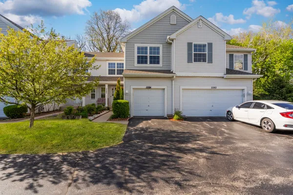 $2,400 | 2284 Woodside Drive, Carpentersville, IL 60110