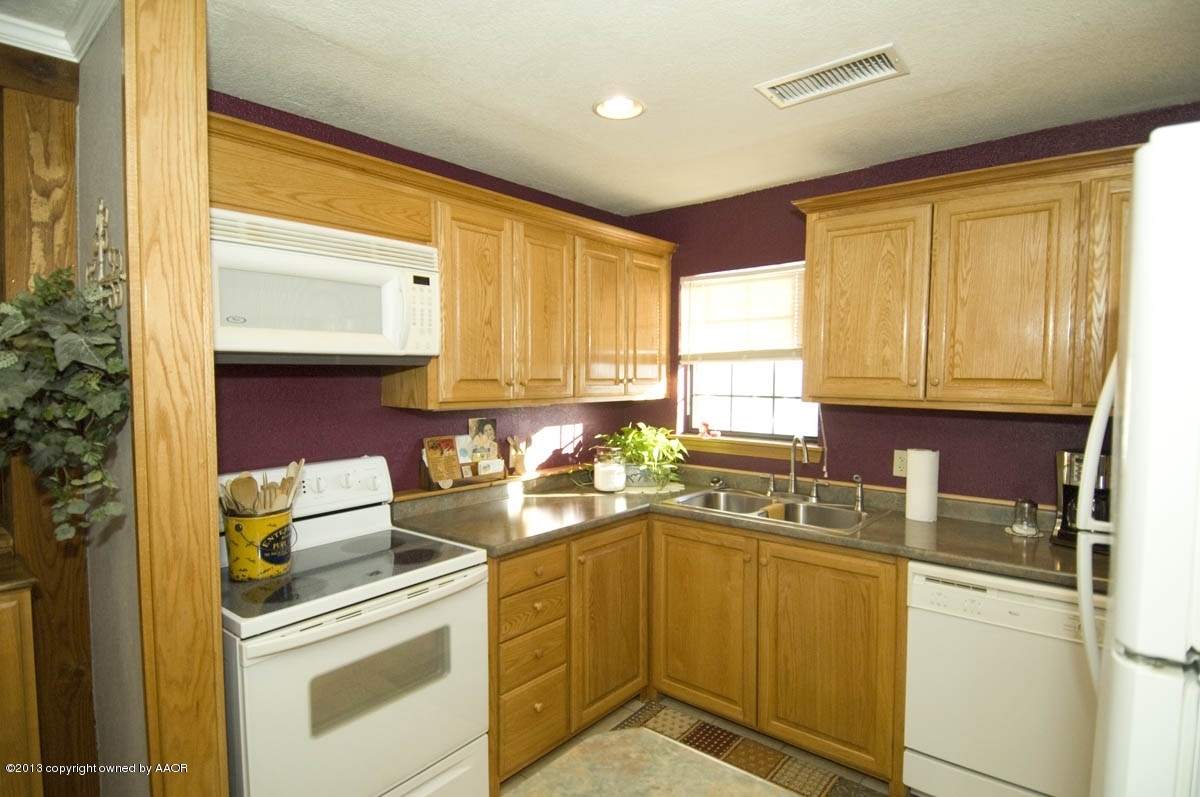 12013 Rocker K Road Amarillo, TX 79118 - Photo 20 of 56 kitchen view 3