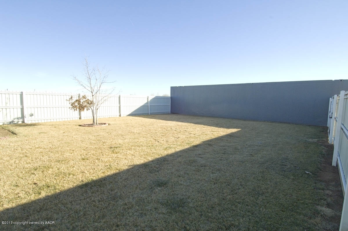12013 Rocker K Road Amarillo, TX 79118 - Photo 47 of 56 yard view 1