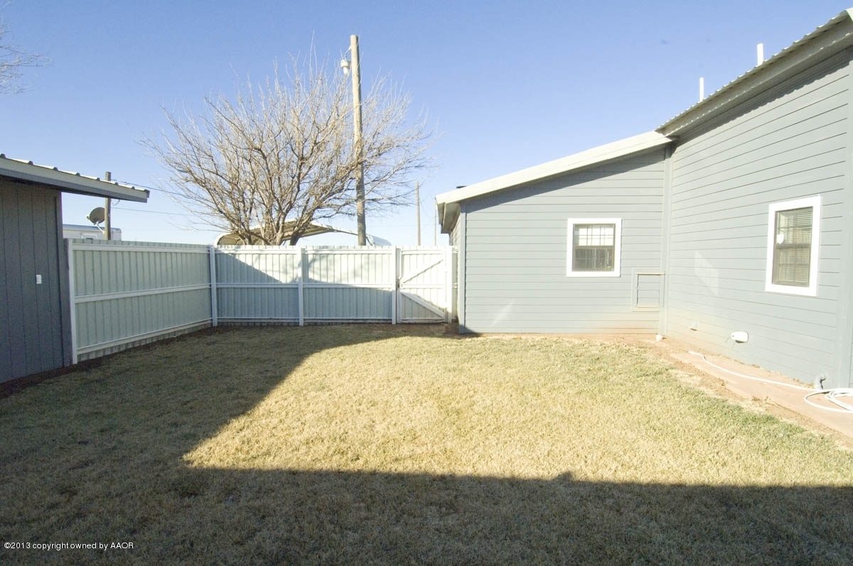 12013 Rocker K Road Amarillo, TX 79118 - Photo 48 of 56 yard view 2