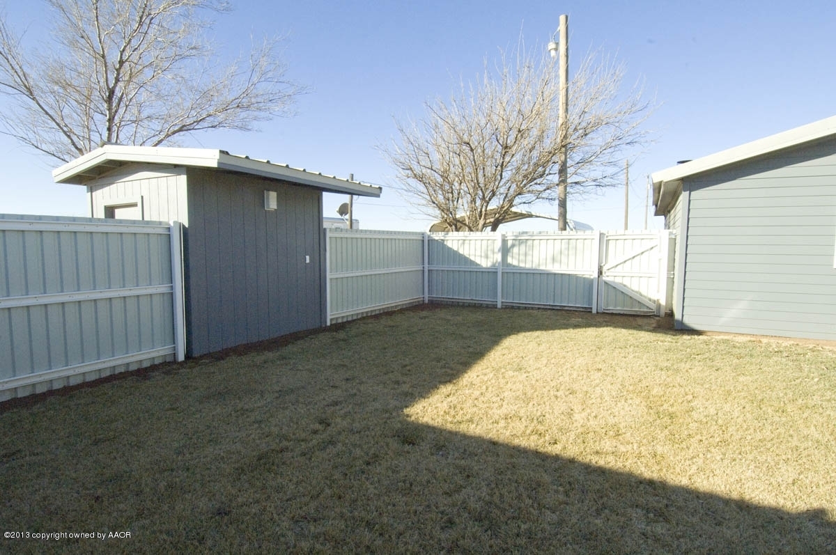 12013 Rocker K Road Amarillo, TX 79118 - Photo 49 of 56 yard view 3