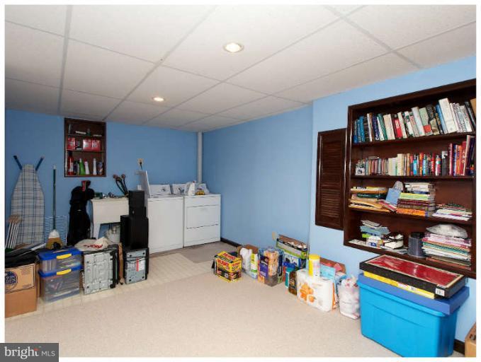 15003 Shamrock Ridge Road Silver Spring, MD 20906 - Photo 17 of 22 Laundrary