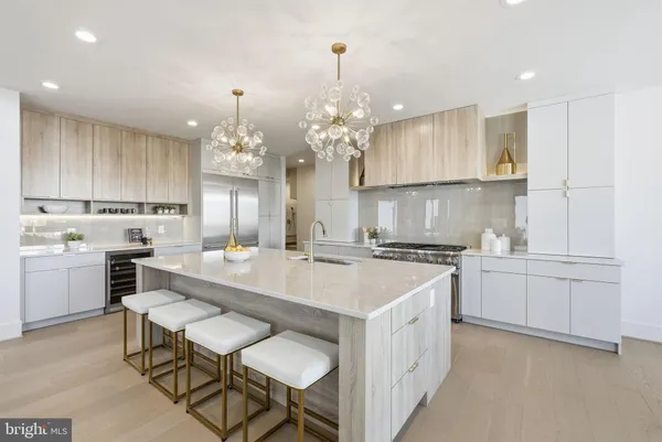 $3,290,000 | 6816 Dean Drive, McLean, VA 22101