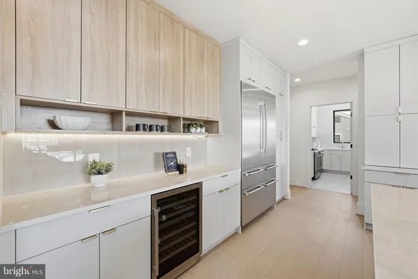 $3,290,000 | 6816 Dean Drive, McLean, VA 22101