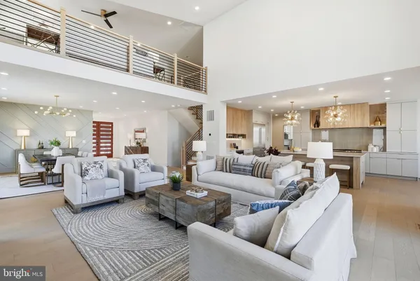 $3,290,000 | 6816 Dean Drive, McLean, VA 22101