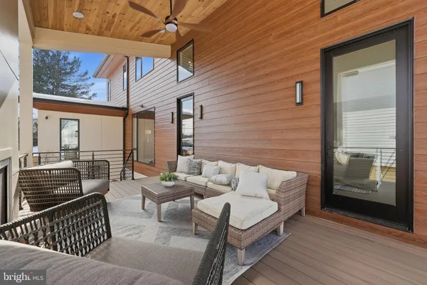 $3,290,000 | 6816 Dean Drive, McLean, VA 22101