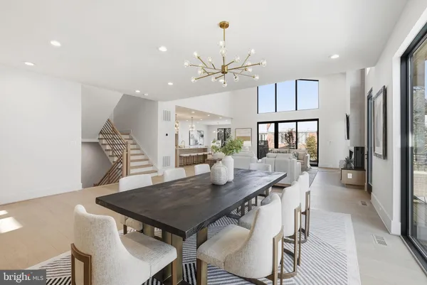 $3,290,000 | 6816 Dean Drive, McLean, VA 22101