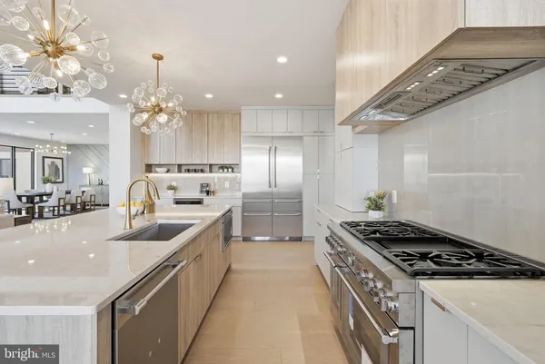 $3,290,000 | 6816 Dean Drive, McLean, VA 22101