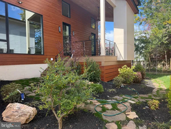 $3,290,000 | 6816 Dean Drive, McLean, VA 22101