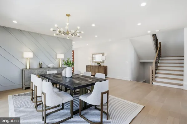 $3,290,000 | 6816 Dean Drive, McLean, VA 22101