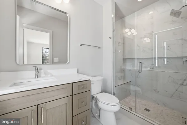 $3,290,000 | 6816 Dean Drive, McLean, VA 22101