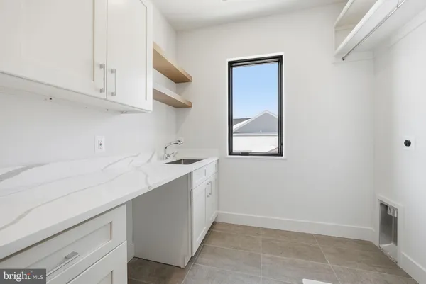 $3,290,000 | 6816 Dean Drive, McLean, VA 22101