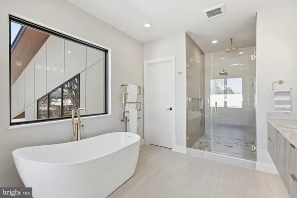 $3,290,000 | 6816 Dean Drive, McLean, VA 22101