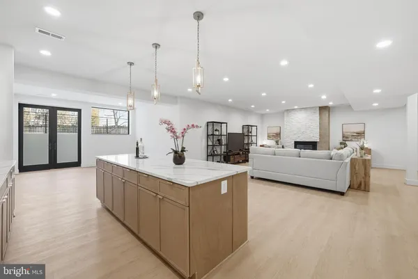 $3,290,000 | 6816 Dean Drive, McLean, VA 22101