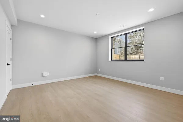 $3,290,000 | 6816 Dean Drive, McLean, VA 22101