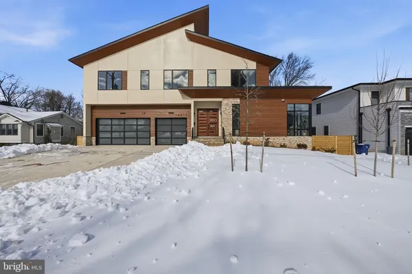 $3,290,000 | 6816 Dean Drive, McLean, VA 22101