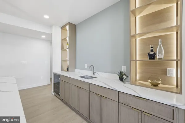 $3,290,000 | 6816 Dean Drive, McLean, VA 22101