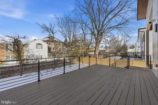 $3,290,000 | 6816 Dean Drive, McLean, VA 22101