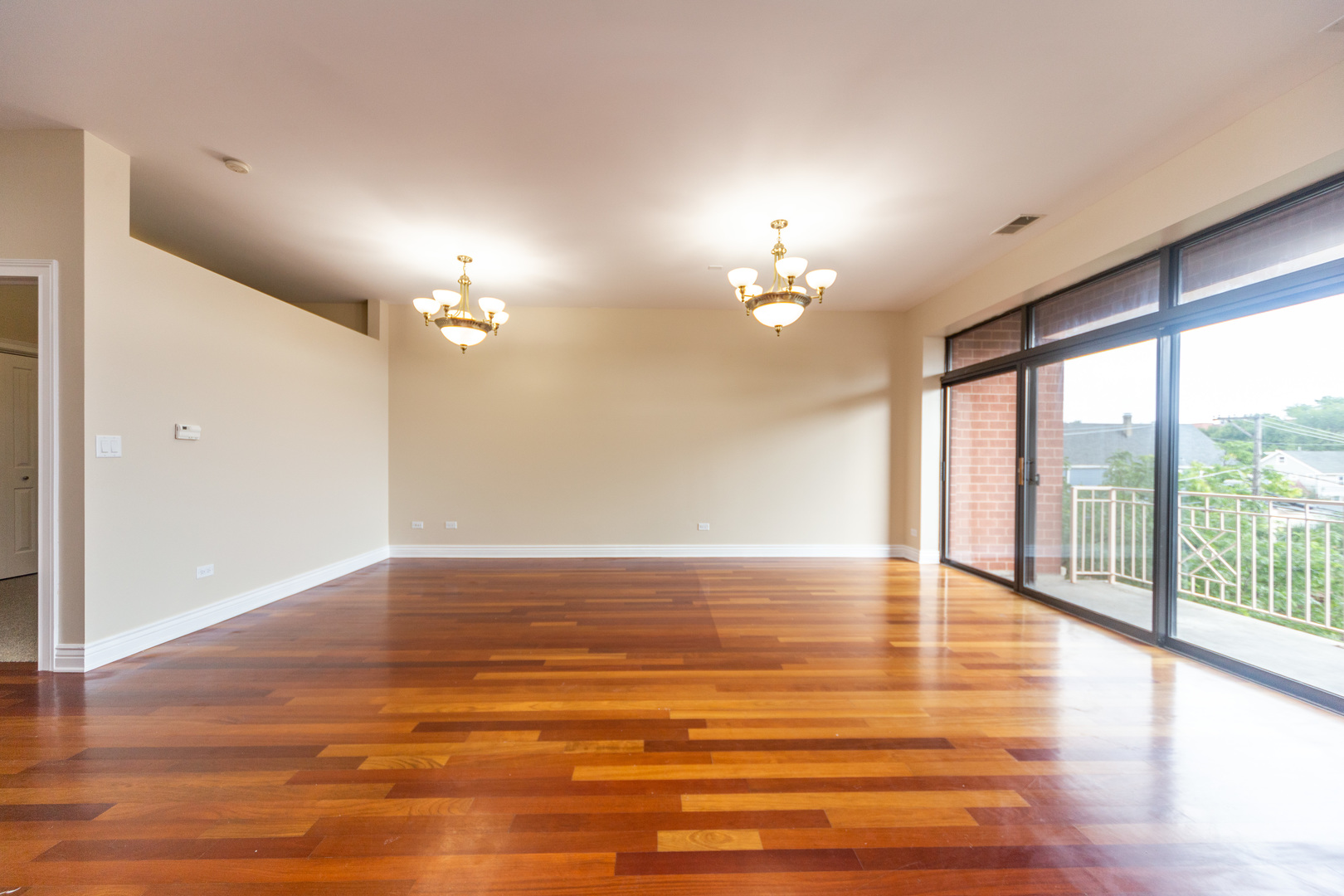 3300 West Irving Park Road, Unit C3 Chicago, IL 60618 - Photo 4 of 30