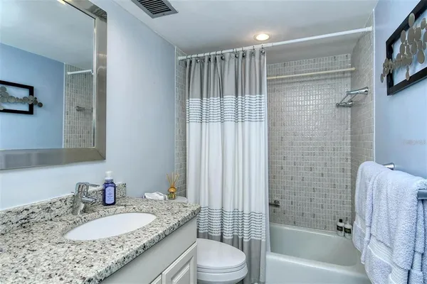 $3,500 | 1215 South Portofino Drive, Unit 308, Sarasota, FL 34242