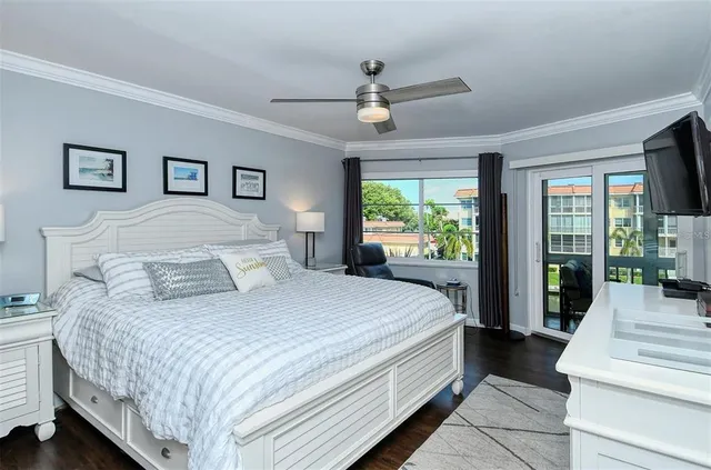 $3,500 | 1215 South Portofino Drive, Unit 308, Sarasota, FL 34242