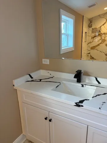 a close view of sink and tap