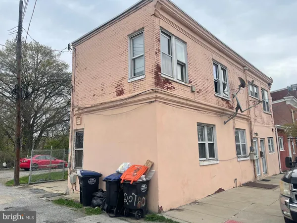 $119,900 | 207 Highland Avenue, Chester, PA 19013