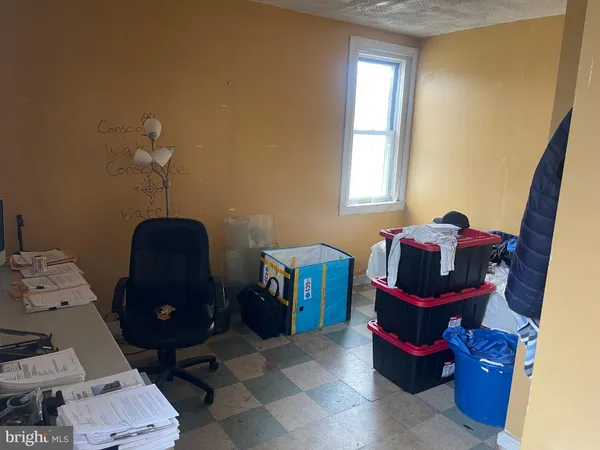 $119,900 | 207 Highland Avenue, Chester, PA 19013