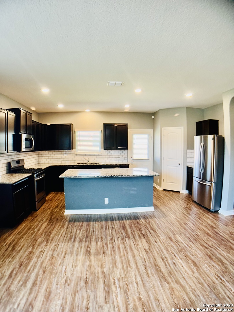 8732 Riddles Peak San Antonio, TX 78254 - Photo 4 of 18
