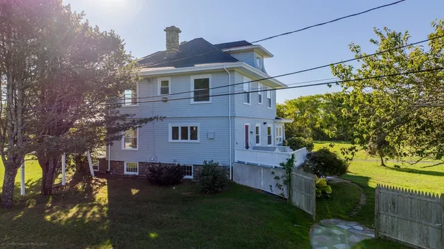 $4,250 | 736 Sconticut Road, Unit A, Fairhaven, MA 02719