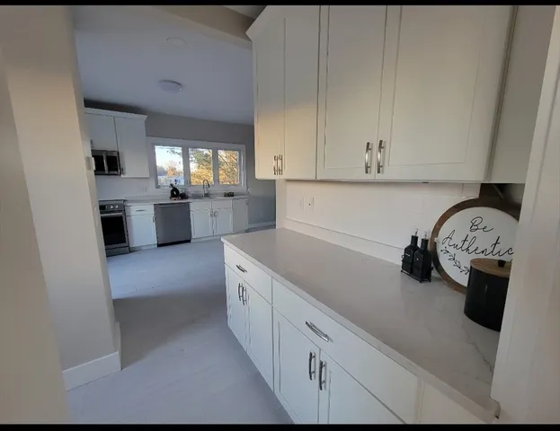 $4,250 | 736 Sconticut Road, Unit A, Fairhaven, MA 02719