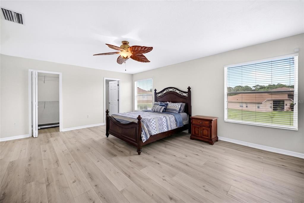 8919 North River Road Tampa, FL 33635 - Photo 34 of 55
