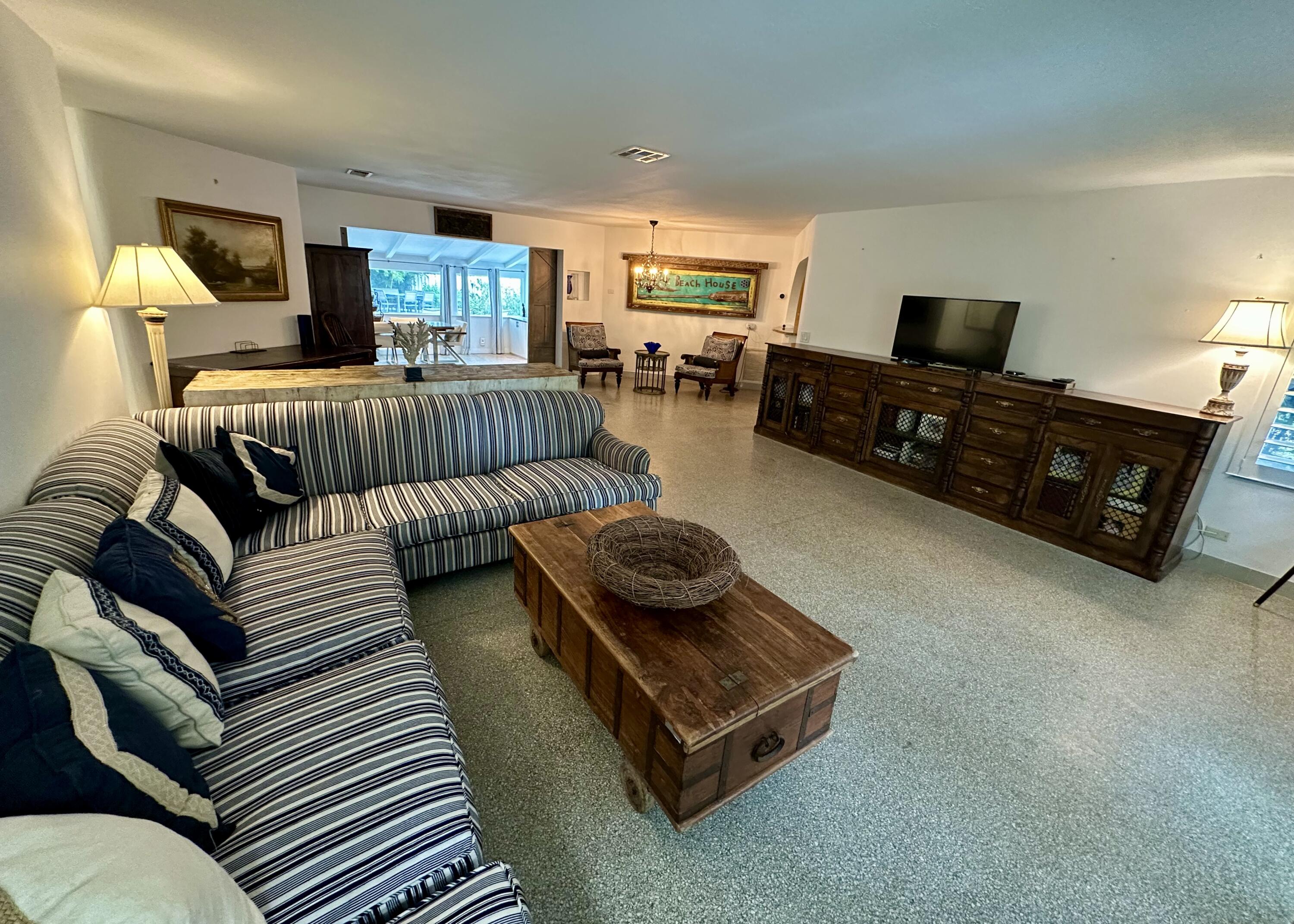 212 Kings Lynn Delray Beach, FL 33444 - Photo 6 of 53 Living Room