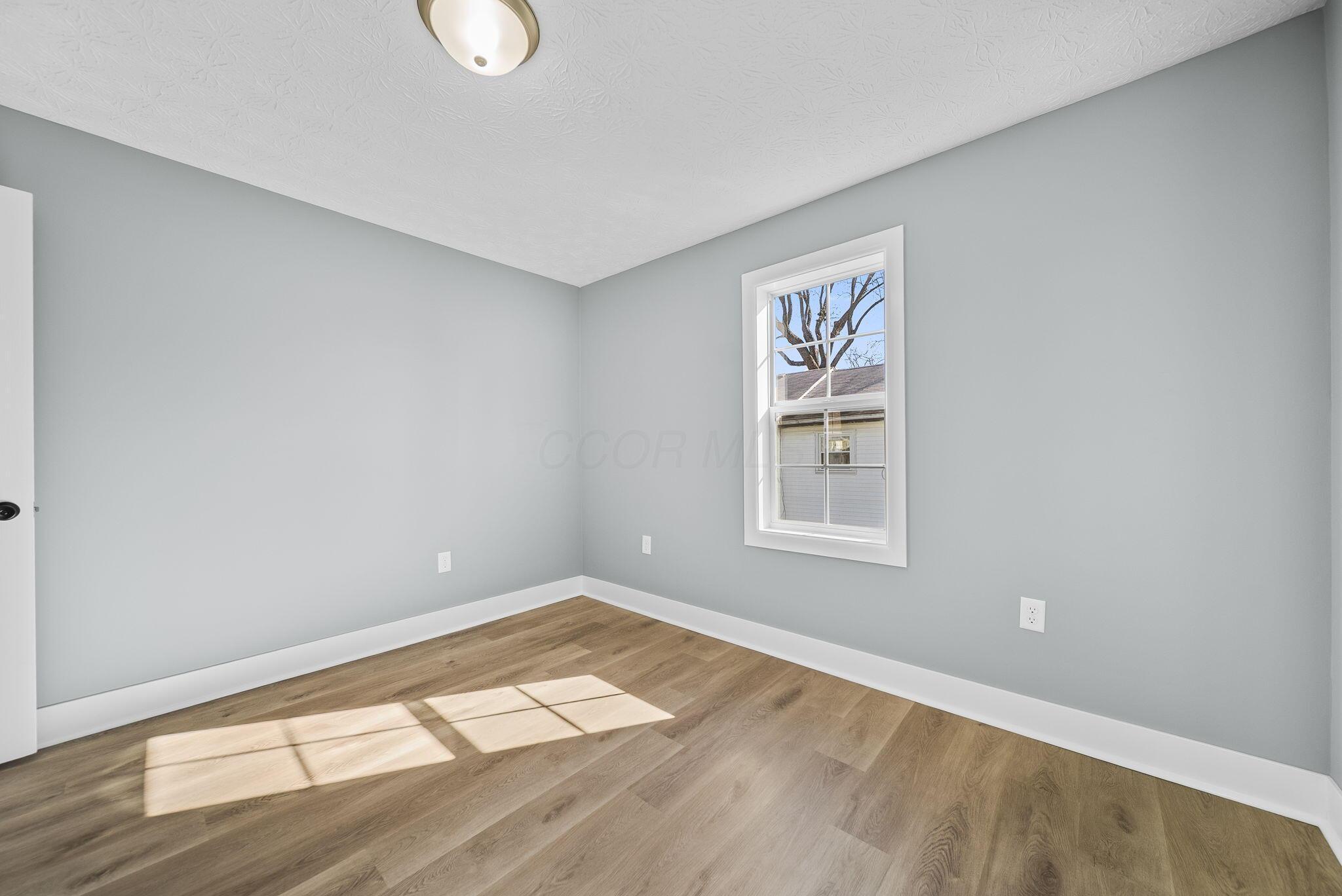 1885 Case Road Columbus, OH 43224 - Photo 19 of 63