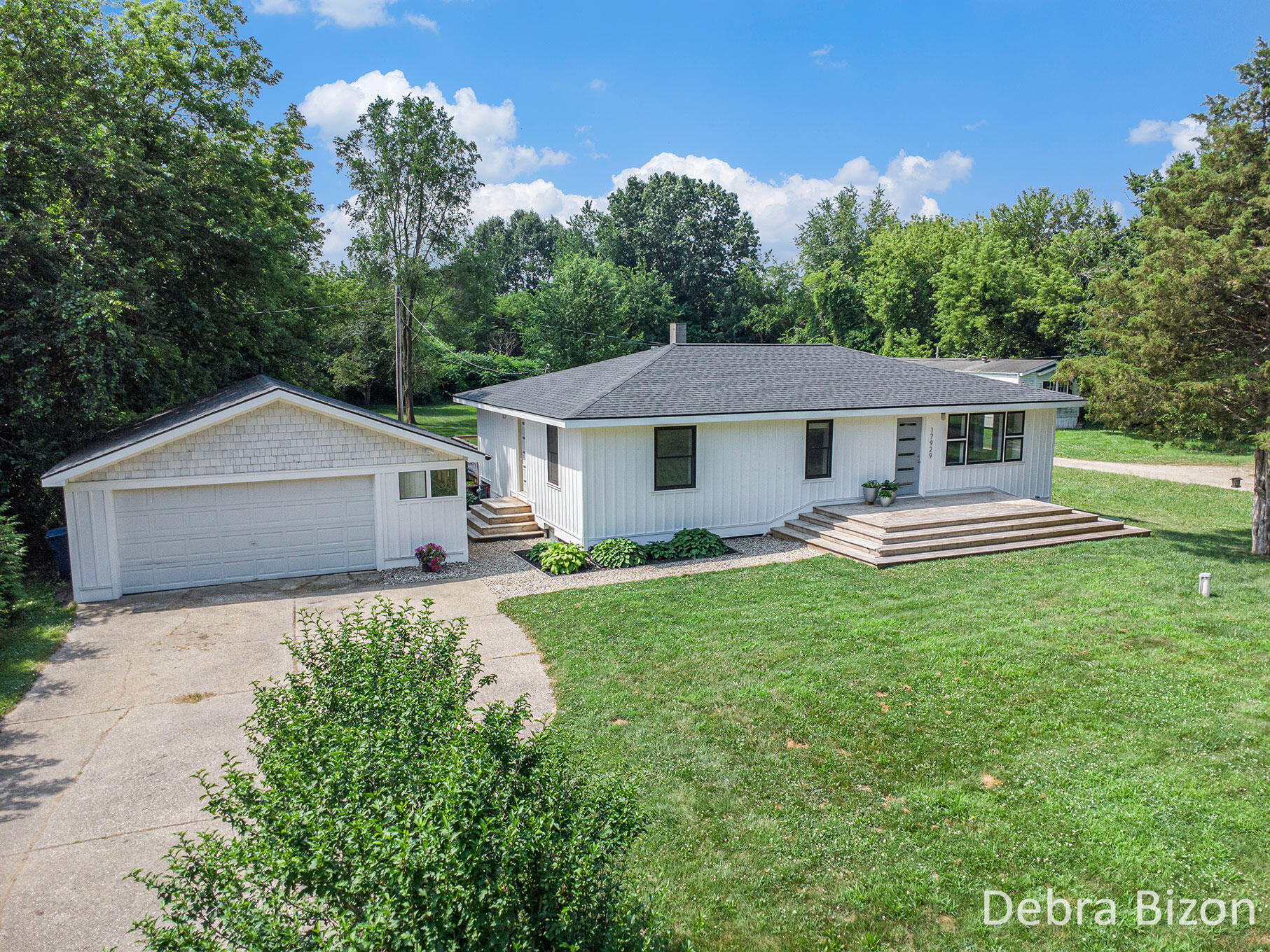 17929 South River Road Three Rivers, MI 49093 - Photo 2 of 19 17929 River Aerial prime front of home