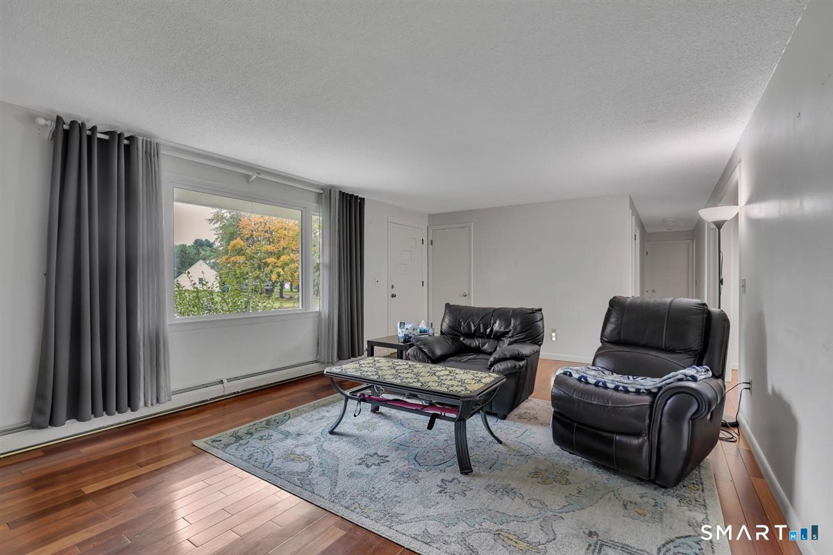 103 Grissom Road Manchester, CT 06042 - Photo 2 of 34 Gallery Image 2